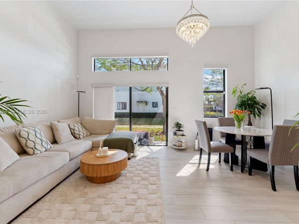 4440 NW 8th Ct , Plantation, FL 33317