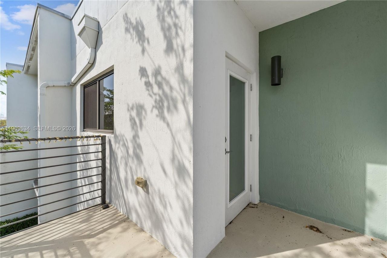 4440 NW 8th Ct , Plantation, FL 33317 Photo