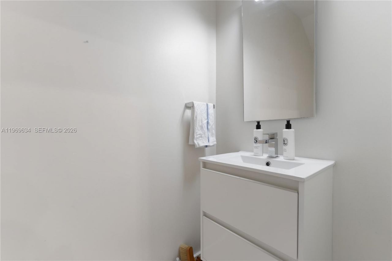 4440 NW 8th Ct , Plantation, FL 33317 Photo