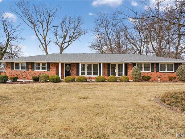 12055 Charwick Drive, Unincorporated, MO 63128