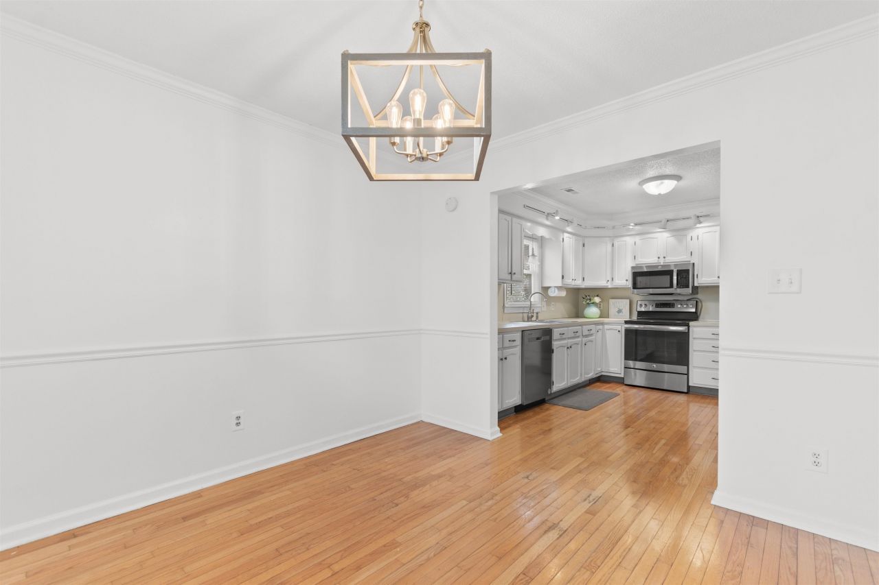 9 Pioneer Ln. Photo 11