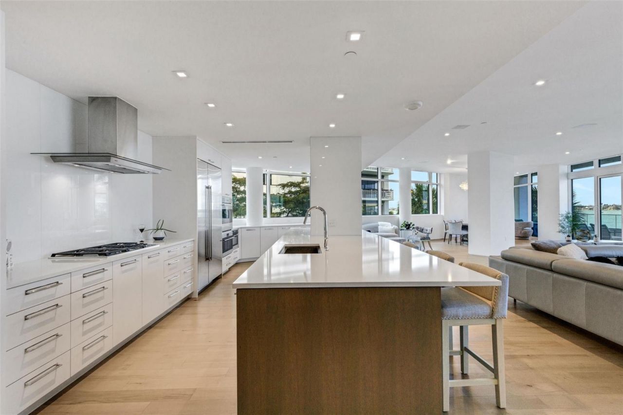 280 Golden Gate Point, Unit 200, Sarasota, FL 34236 Photo