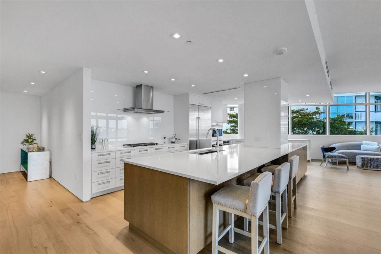 280 Golden Gate Point, Unit 200, Sarasota, FL 34236 Photo