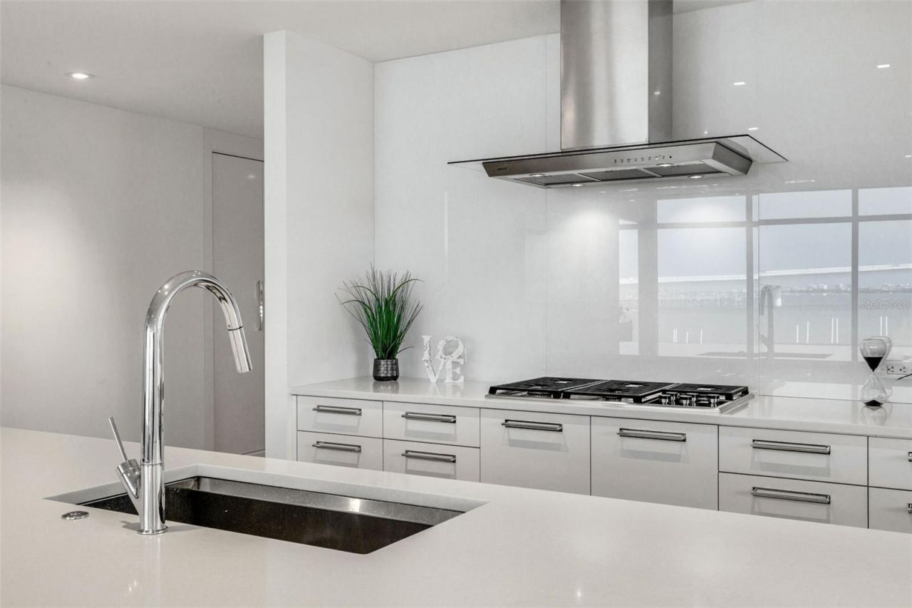 280 Golden Gate Point, Unit 200, Sarasota, FL 34236 Photo