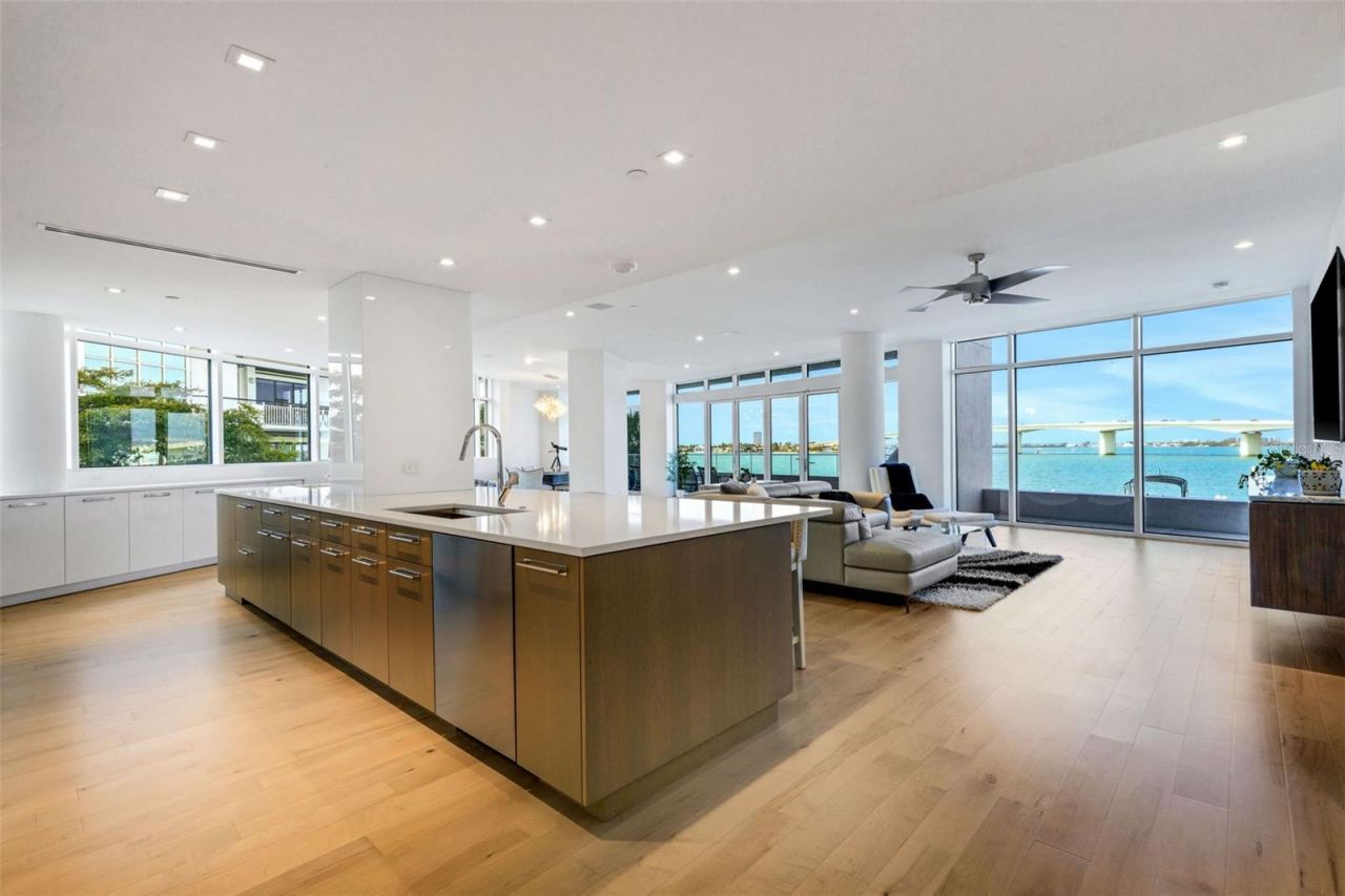 280 Golden Gate Point, Unit 200, Sarasota, FL 34236 Photo