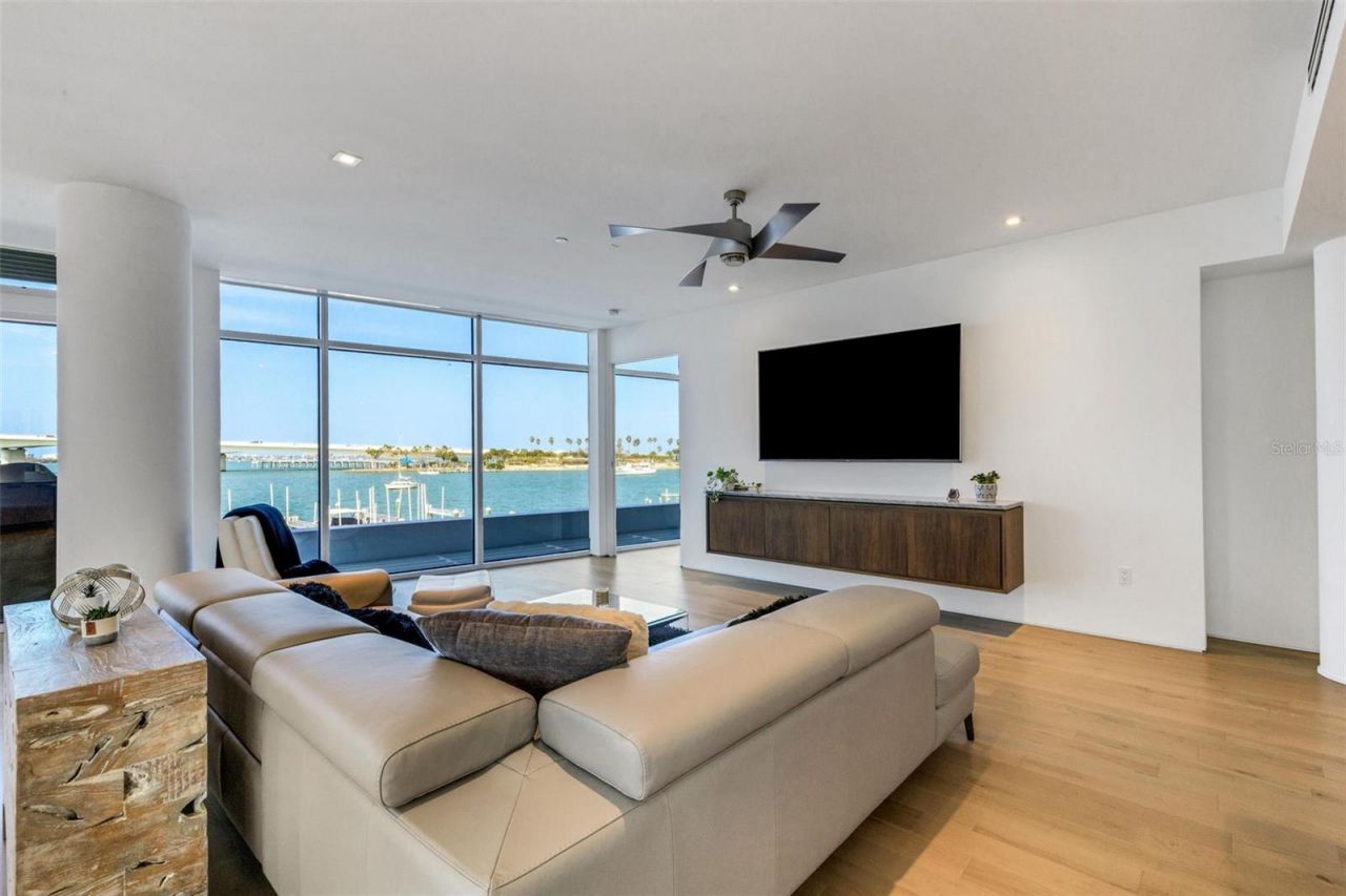 280 Golden Gate Point, Unit 200, Sarasota, FL 34236 Photo