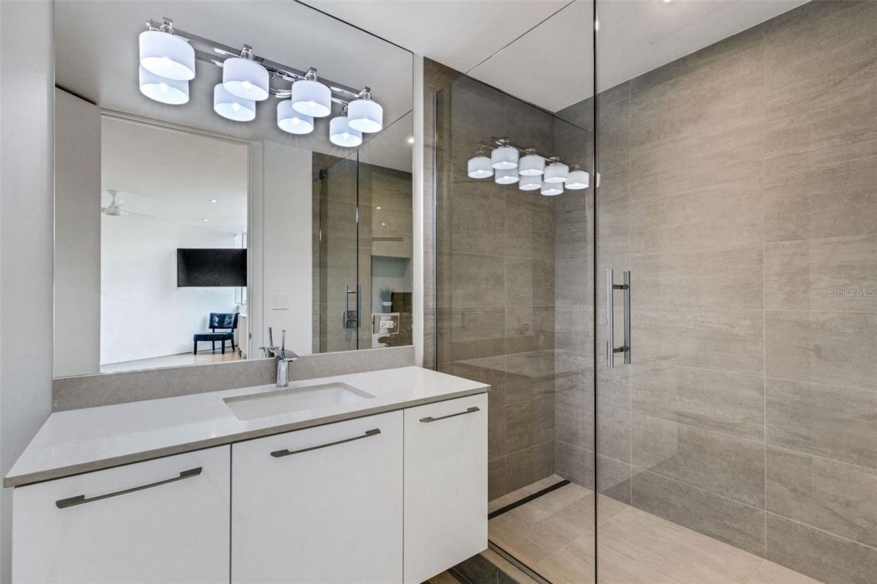 280 Golden Gate Point, Unit 200, Sarasota, FL 34236 Photo