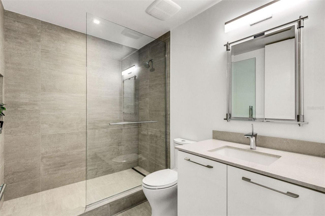 280 Golden Gate Point, Unit 200, Sarasota, FL 34236 Photo