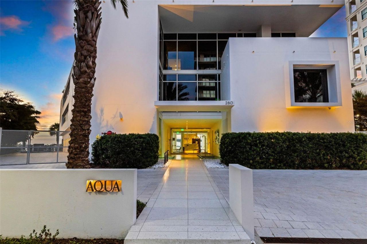 280 Golden Gate Point, Unit 200, Sarasota, FL 34236 Photo