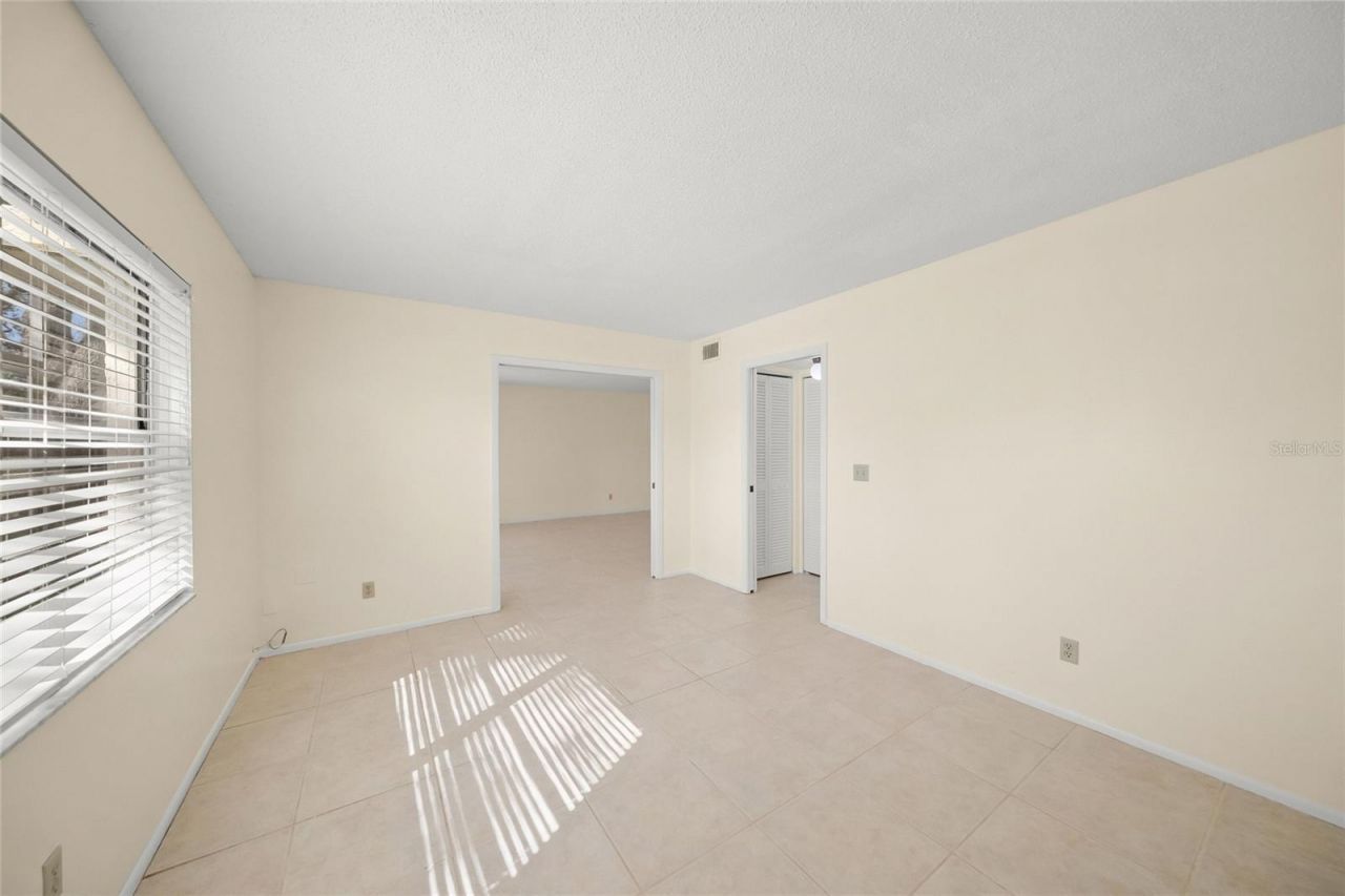 7860 Palm Aire Lane, Unit 105, Sarasota, FL 34243 Photo