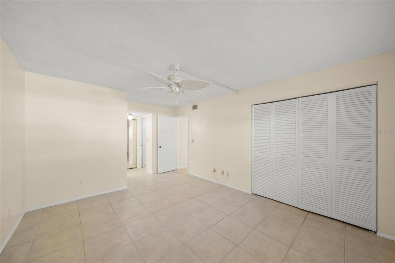7860 Palm Aire Lane, Unit 105, Sarasota, FL 34243 Photo