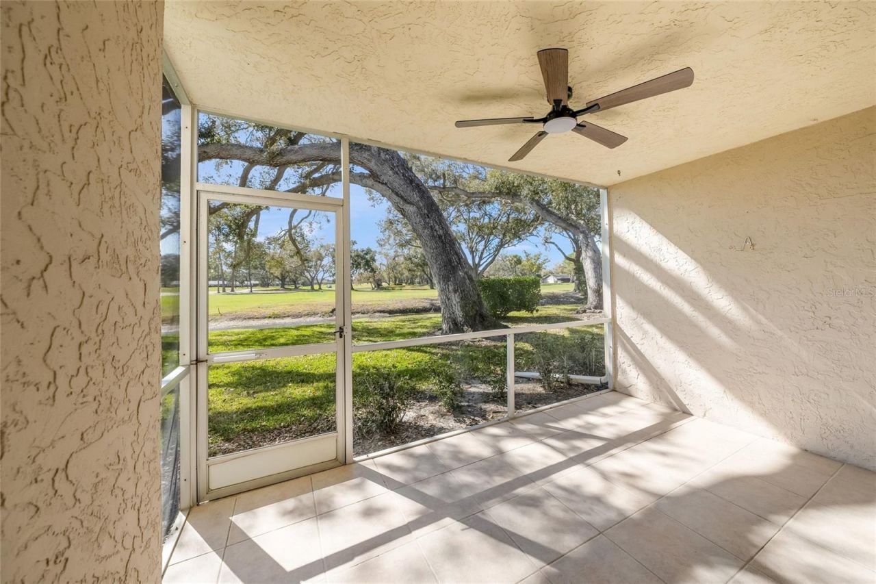 7860 Palm Aire Lane, Unit 105, Sarasota, FL 34243 Photo