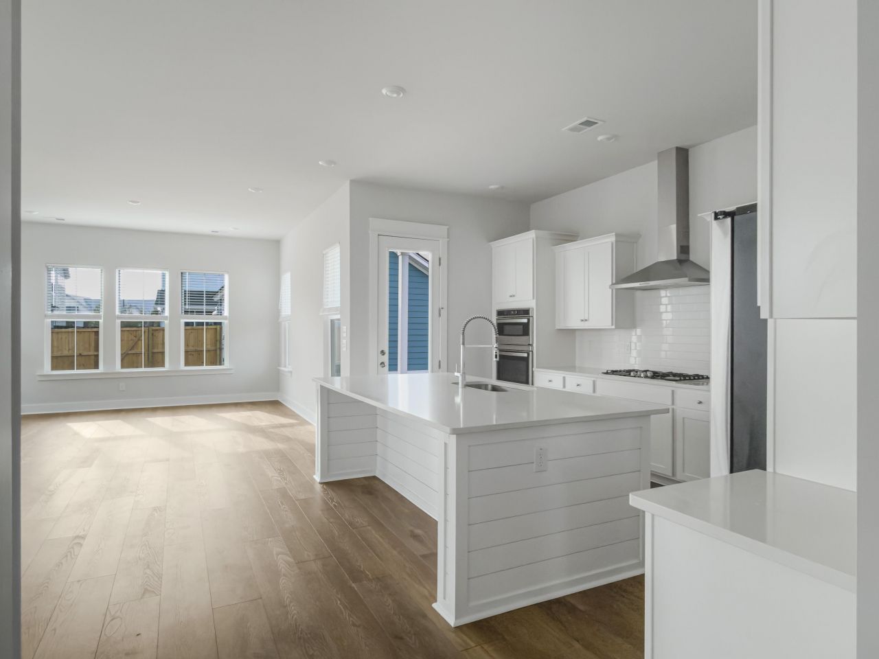 302 Archar Street Photo 12