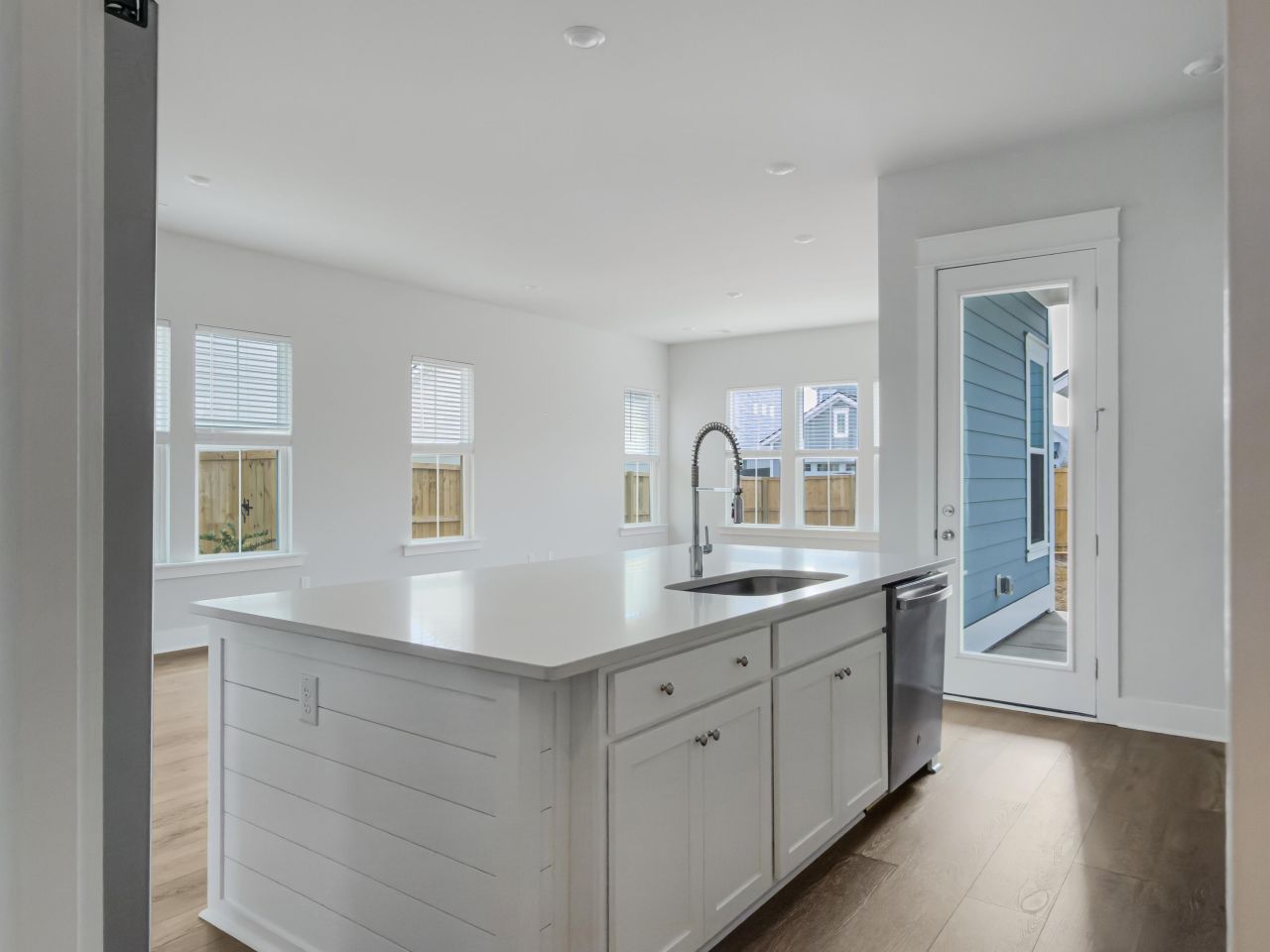 302 Archar Street Photo 15