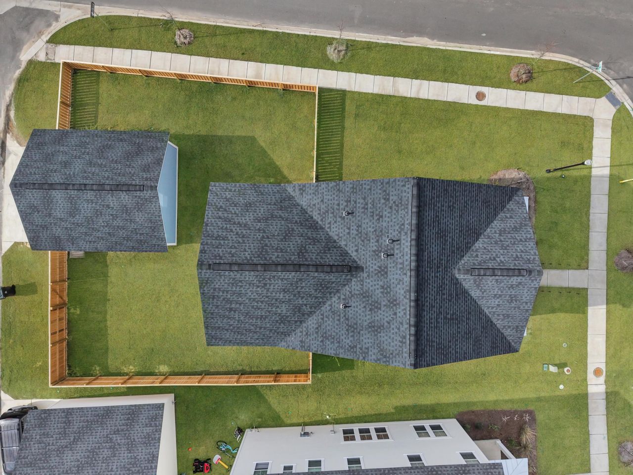 302 Archar Street Photo 5