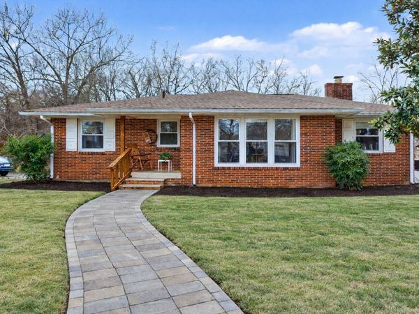 1618 Woodside Dr, Lebanon, TN 37087