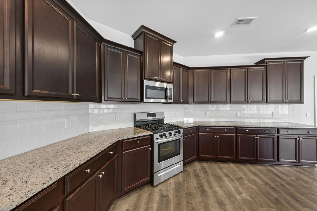 9905 Winged Elm Street Photo 14