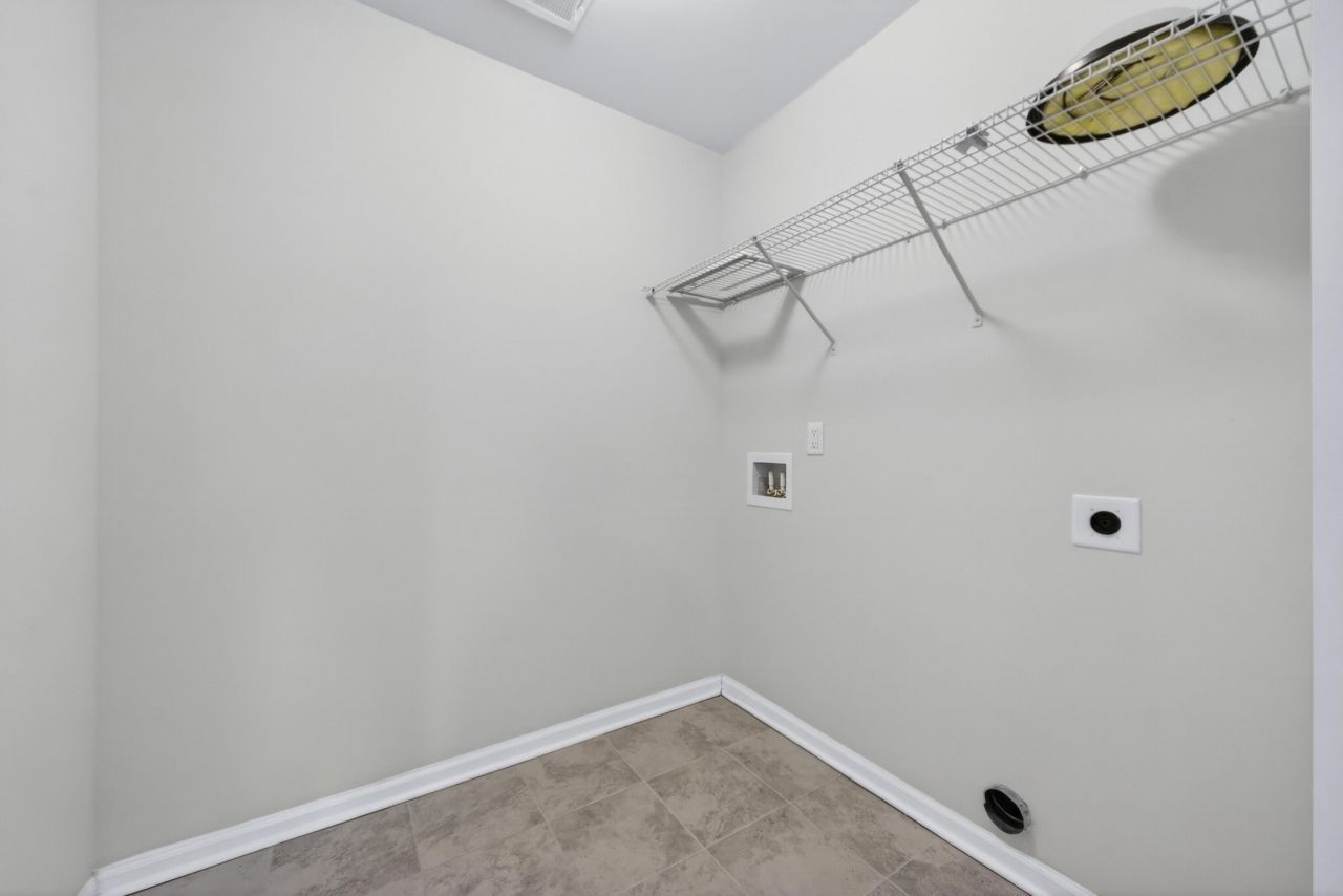 9905 Winged Elm Street Photo 32