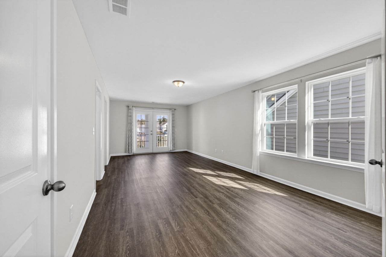 9905 Winged Elm Street Photo 38