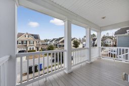 9905 Winged Elm Street photo 4