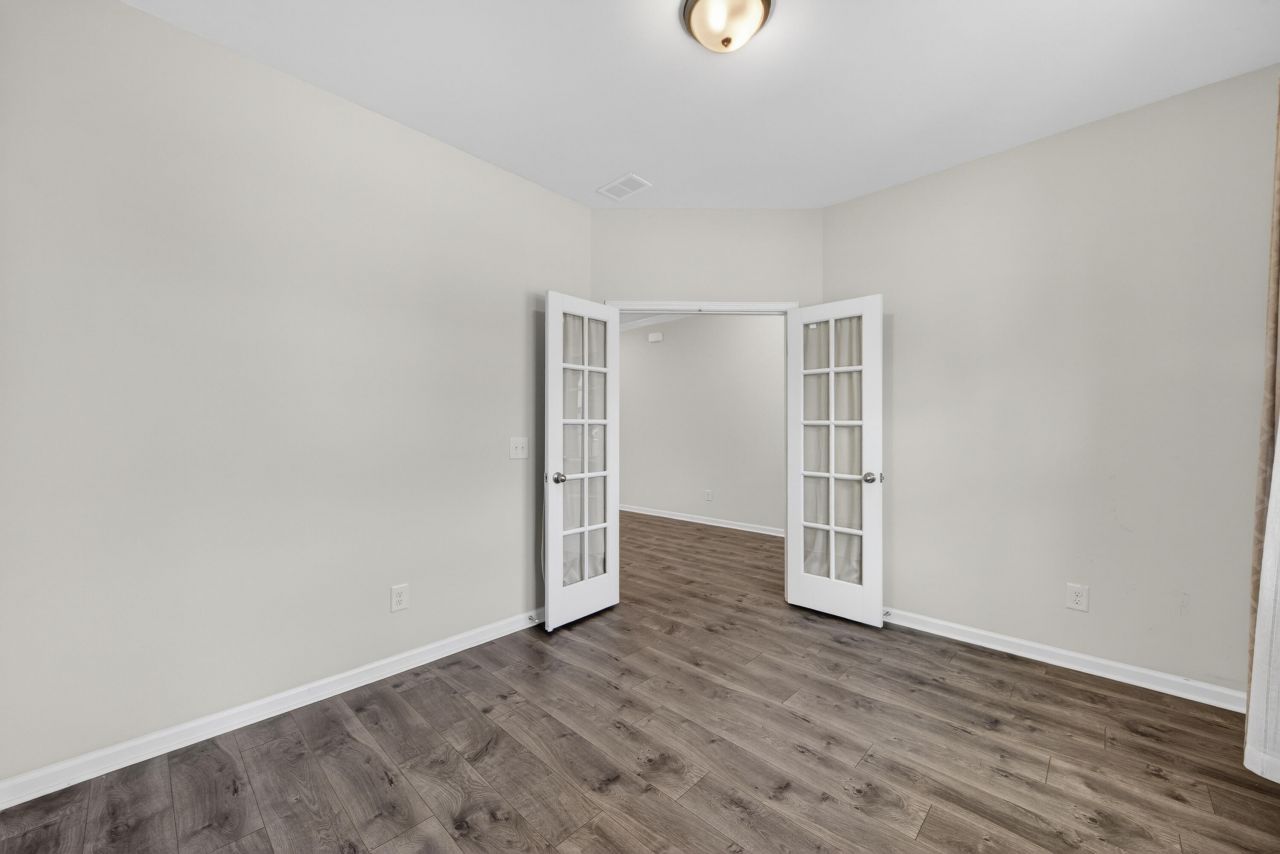 9905 Winged Elm Street Photo 7