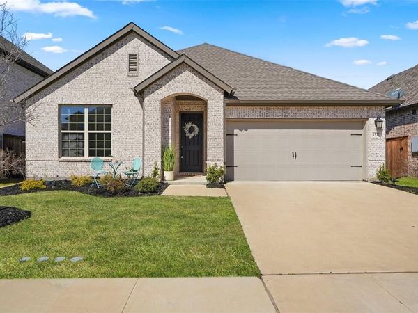1921 Braided Mane Avenue, Aubrey, TX 76227