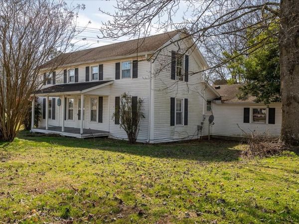 202 Vine St , Loretto, TN 38469