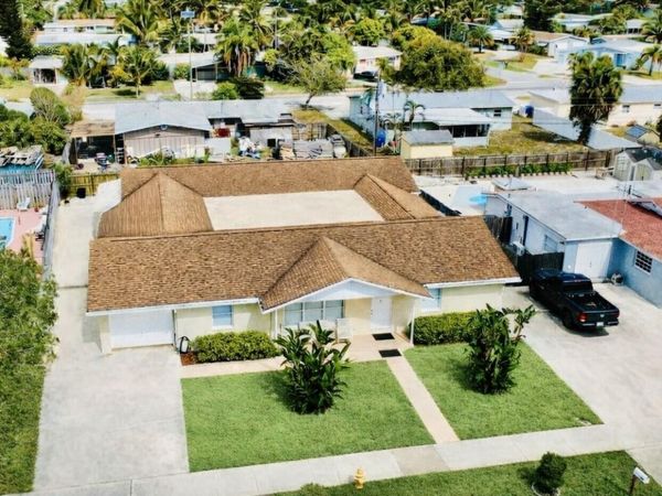 1213 W Broward Street, Lantana, FL 33462