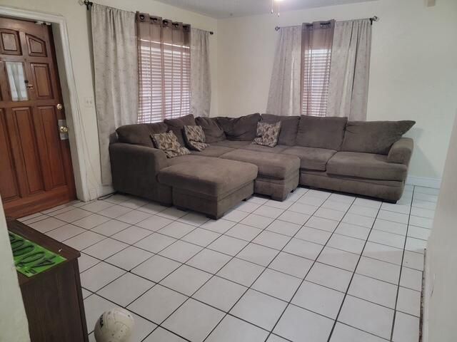 400 NW 18th Avenue, Fort Lauderdale, FL 33311 Photo