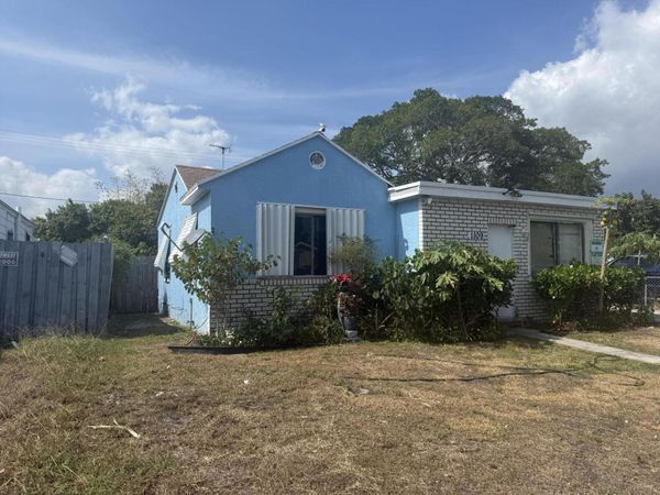 1109 S E Street, Lake Worth Beach, FL 33460