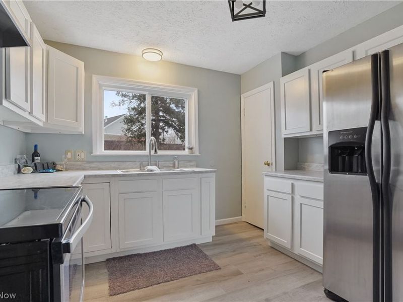 410 Beryl Drive, Kent, OH 44240 Photo 11