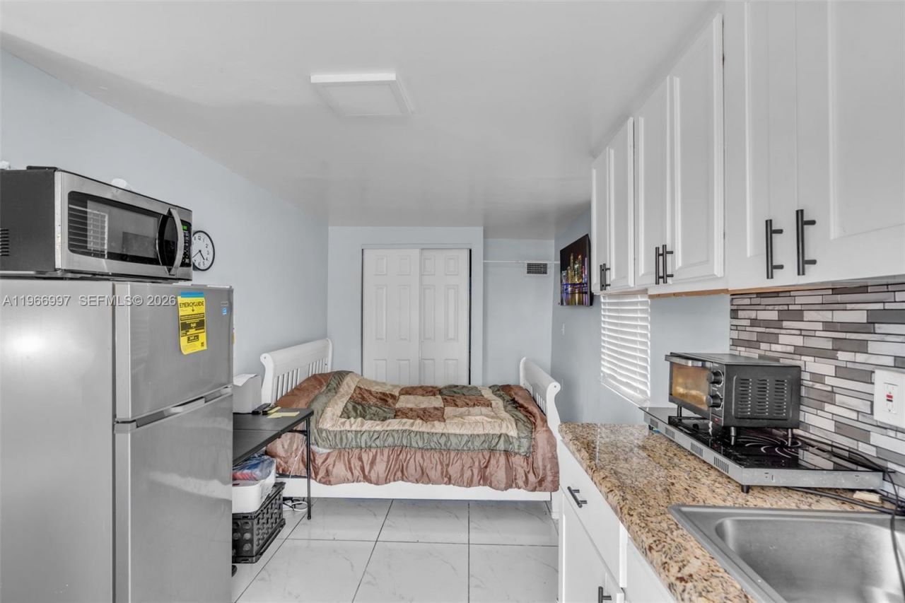 411 N 61st Ave, Hollywood, FL 33024 Photo