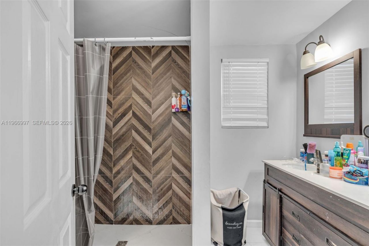 411 N 61st Ave, Hollywood, FL 33024 Photo