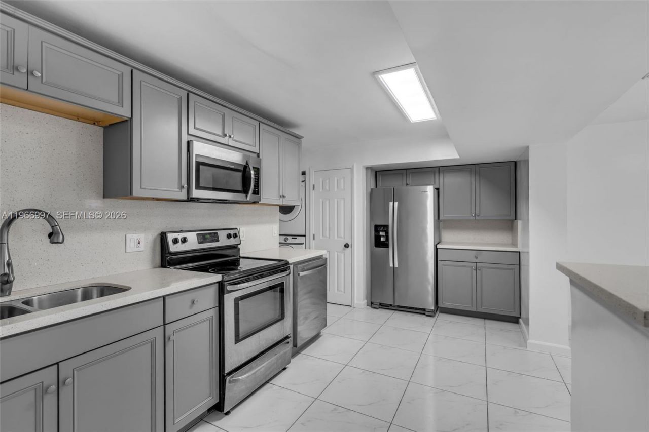 411 N 61st Ave, Hollywood, FL 33024 Photo
