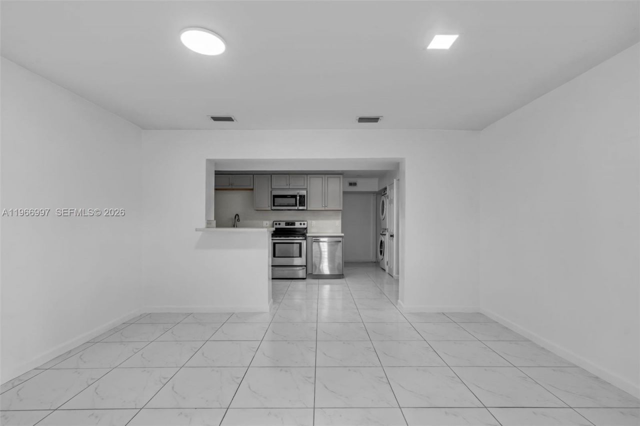 411 N 61st Ave, Hollywood, FL 33024 Photo