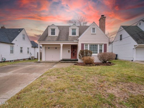 2207 Marlow Road, Toledo, OH 43613