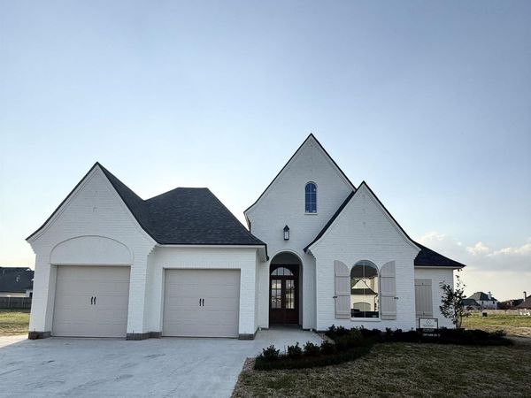 102 Saltmeadow Lane, Lafayette, LA 70508