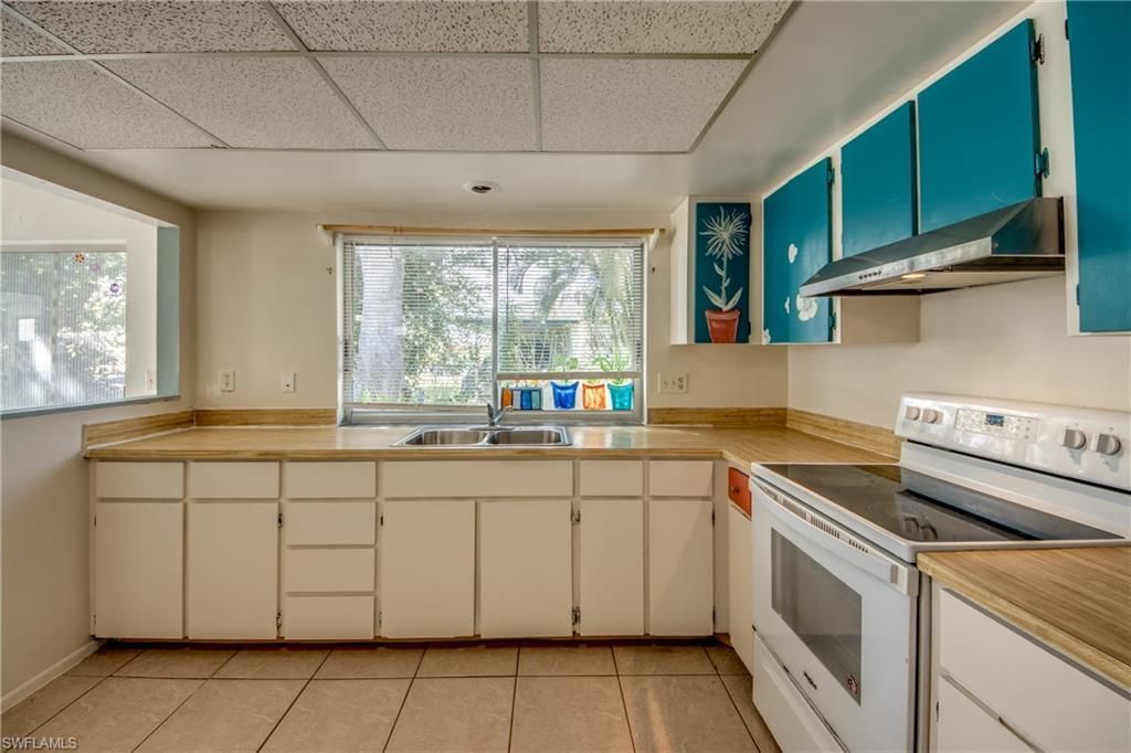 1384 Sourwood Ct , North Fort Myers, FL 33917 Photo