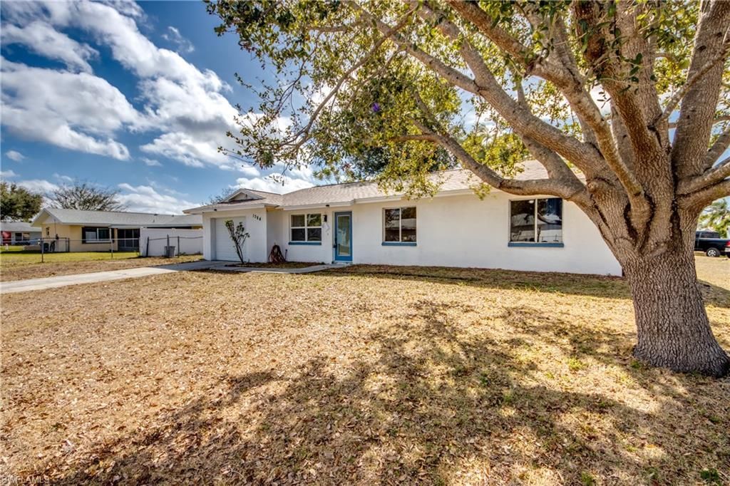 1384 Sourwood Ct , North Fort Myers, FL 33917 Photo