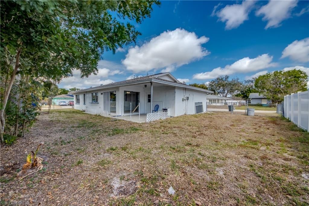 1384 Sourwood Ct , North Fort Myers, FL 33917 Photo