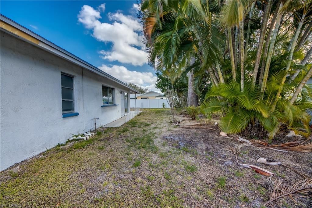 1384 Sourwood Ct , North Fort Myers, FL 33917 Photo