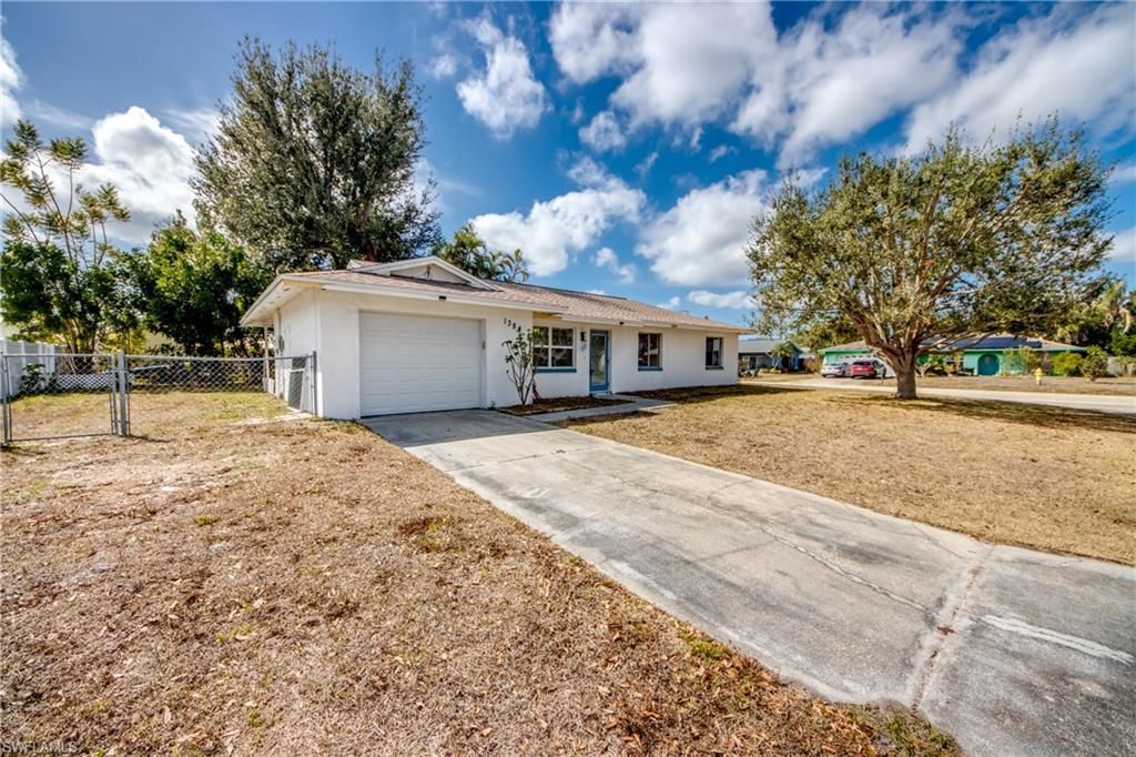 1384 Sourwood Ct, North Fort Myers, FL 33917 Photo