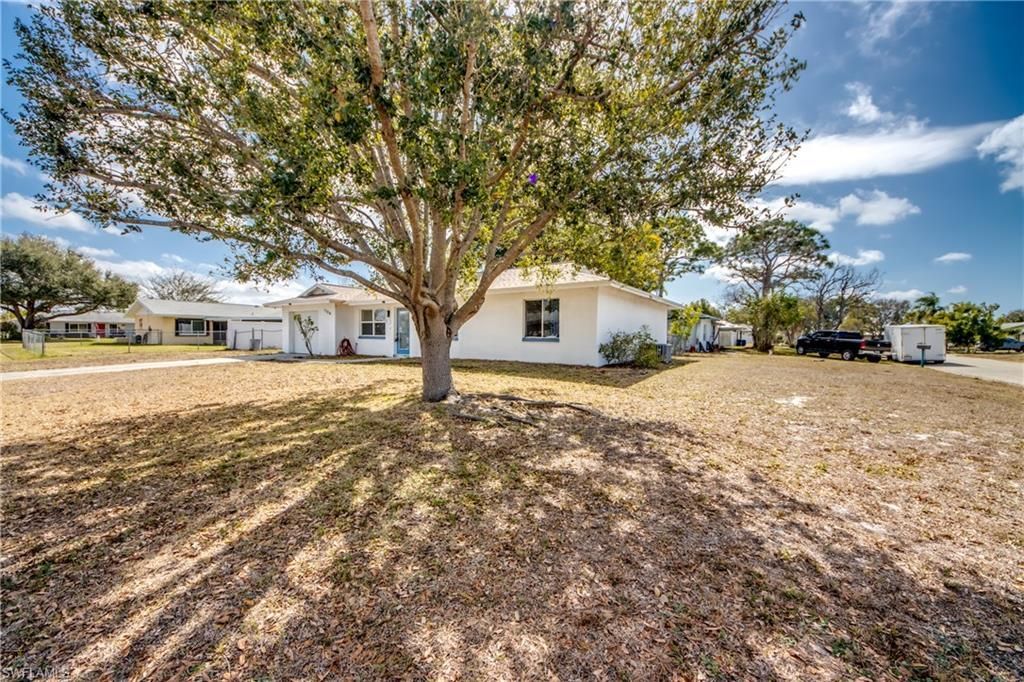 1384 Sourwood Ct , North Fort Myers, FL 33917 Photo