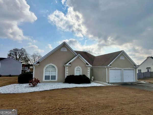 19 Meadow Crest Court, Powder Springs, GA 30127