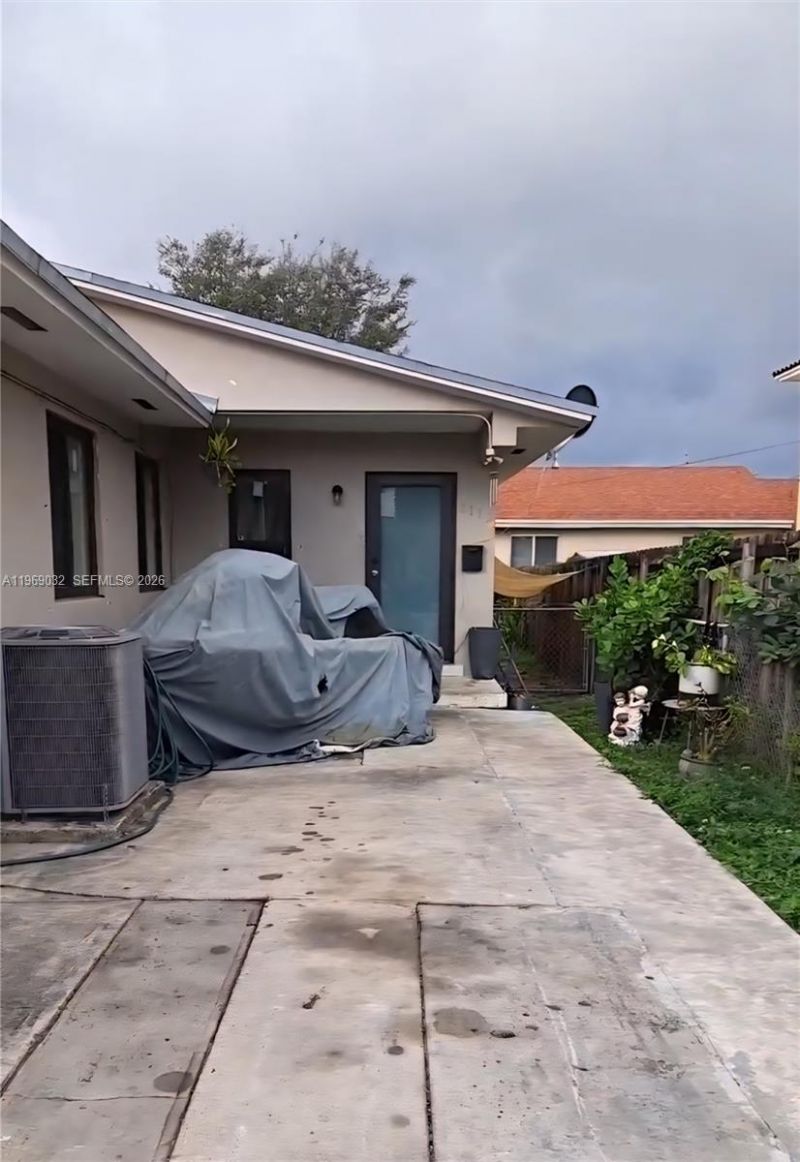 1112 SW 11th Ave, Miami, FL 33129 Photo