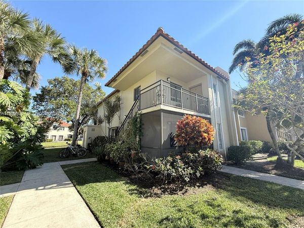 432 Lakeview Dr , Unit 201, Weston, FL 33326