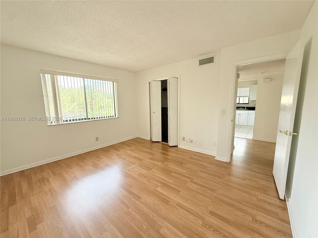 432 Lakeview Dr, Unit 201, Weston, FL 33326 Photo