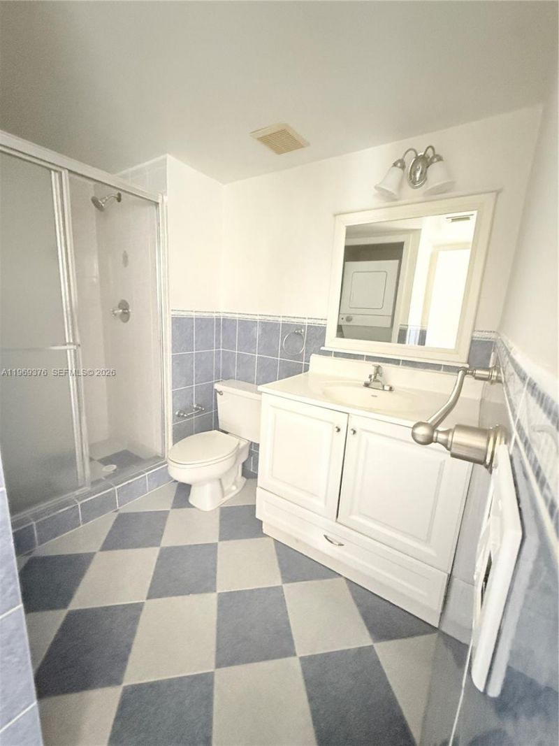 432 Lakeview Dr, Unit 201, Weston, FL 33326 Photo