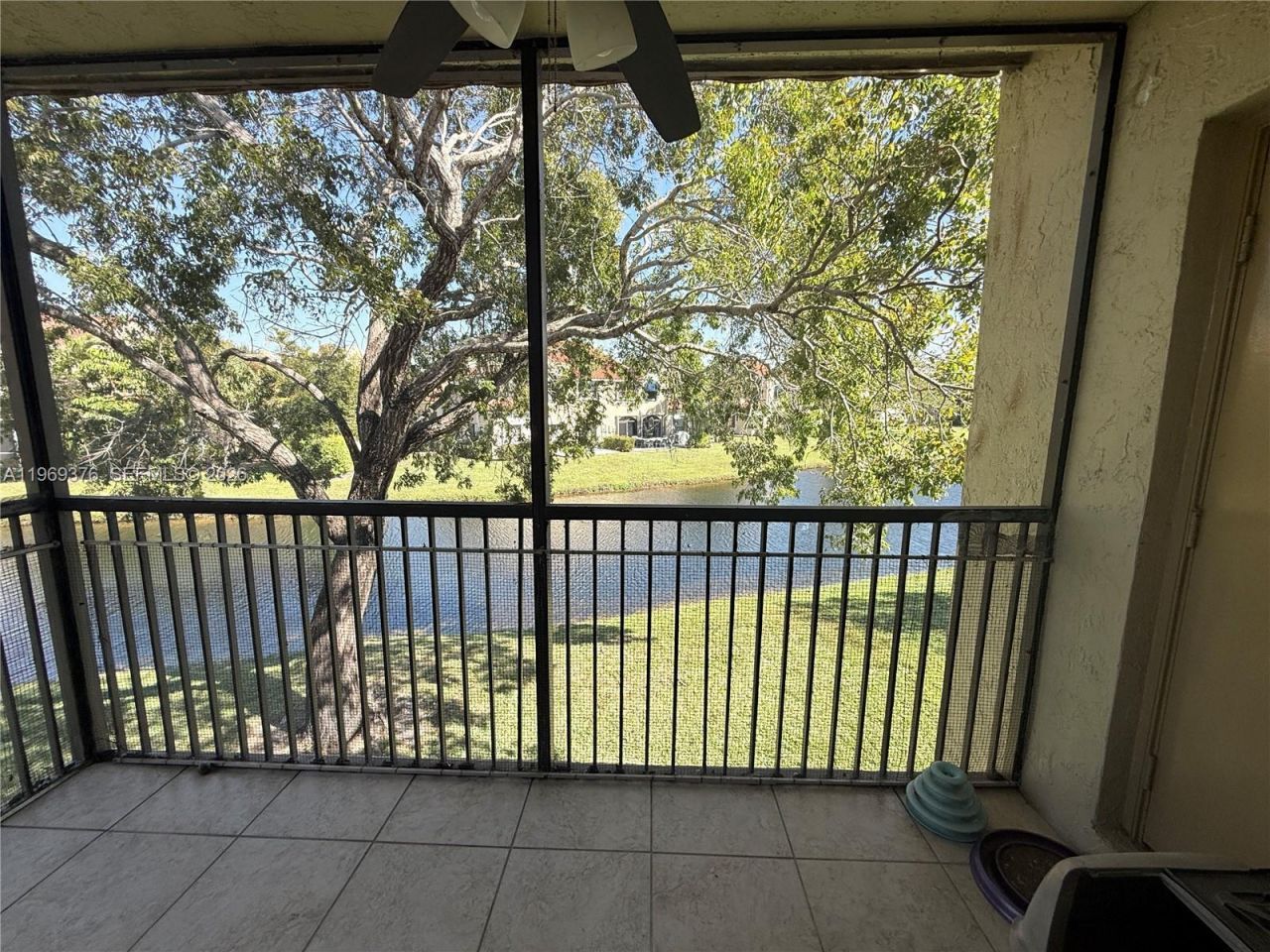 432 Lakeview Dr , Unit 201, Weston, FL 33326 Photo