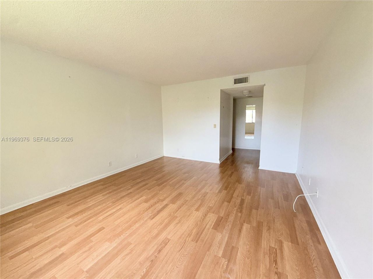 432 Lakeview Dr, Unit 201, Weston, FL 33326 Photo